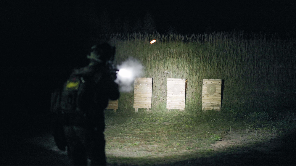 Po co latarka na broni? Oświetlenie taktyczne do broni - zastosowania