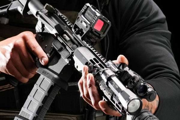 Kolimatory i wskaźniki laserowe Holosun - nowe generacje i rozwój najważniejszych linii produktowych