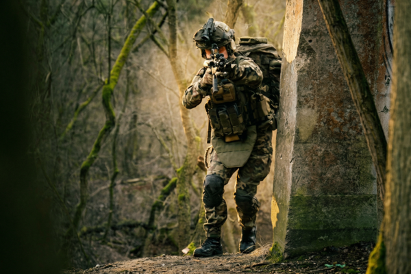 Wybór prywatnego obuwia taktycznego w świetle nowych przepisów MON - Kompendium dla żołnierza