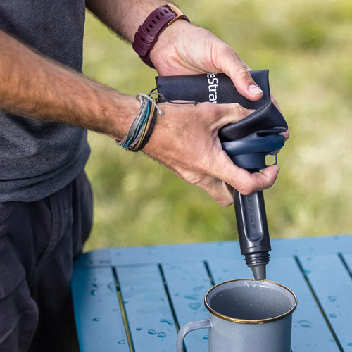 LifeStraw - Butelka składana Peak Squeeze Bottle - 0,65 L - Dark Mountain Gray