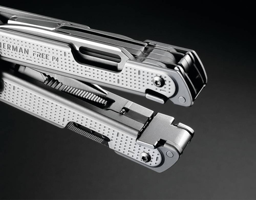 Multitool Leatherman FREE™ P4 - 832642