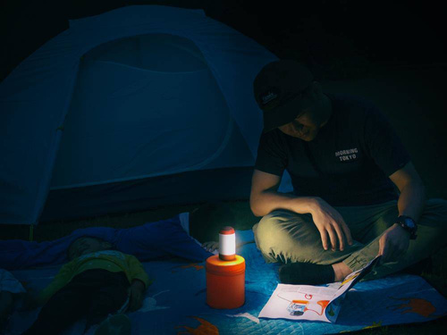 Fenix - Lampa kempingowa LED CL26R z akumulatorem 18650 2600 mAh - 400 lm - Czarna