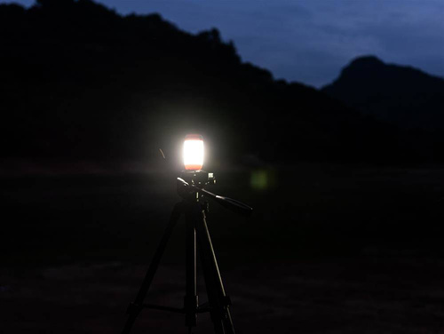 Fenix - Lampa kempingowa LED CL26R z akumulatorem 18650 2600 mAh - 400 lm - Czarna