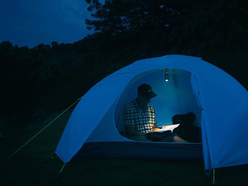 Fenix - Lampa kempingowa LED CL26R z akumulatorem 18650 2600 mAh - 400 lm - Czarna