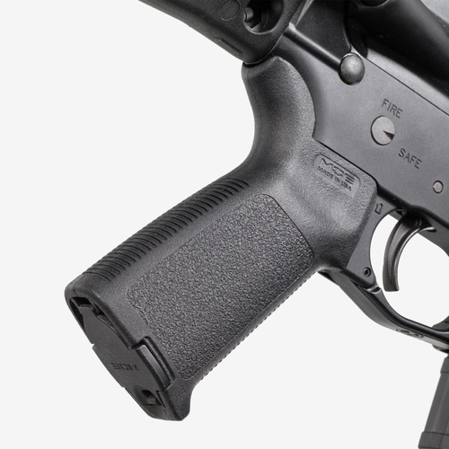 Magpul - Chwyt pistoletowy MOE® Grip do AR-15 / M4 - Czarny - MAG415
