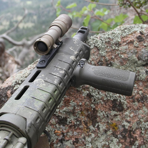 Magpul - Adapter RVG® M-LOK® Polymer Adapter Rail - MAG596 BLK