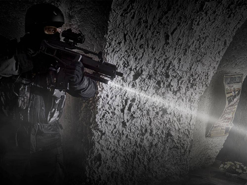 Fenix - Latarka laserowa akumulatorowa TK30 - 5000 mAh - 500 lumenów