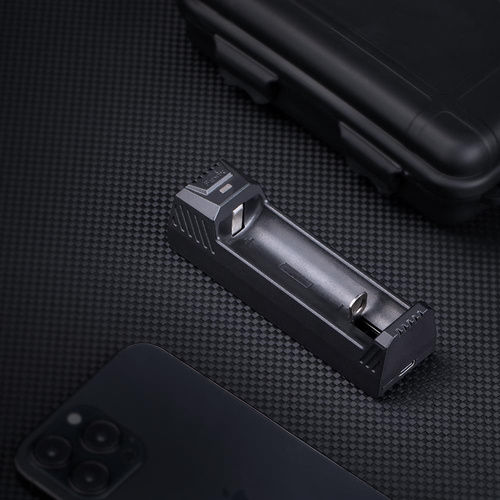 Fenix - Ładowarka mikroprocesorowa do akumulatorów ARE-X1 V2.0 - 18650 - USB-C