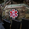M-Tac - Naszywka Paramedic Miś - PVC 3D - Biały/Czerwony - 51348343