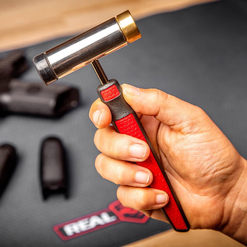 Real Avid - Zestaw wybijaków z młotkiem Accu-Punch™ Hammer with Brass & Steel Pin Punch Set - AVHPS-B